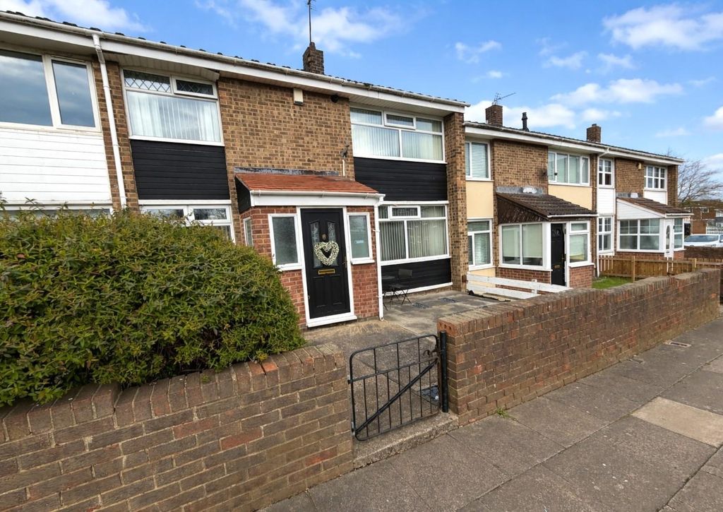 Property photo 1 of 13 Extrnal