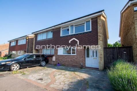 Property photo 1 of 13 3 Bedroom Semi-Detached House