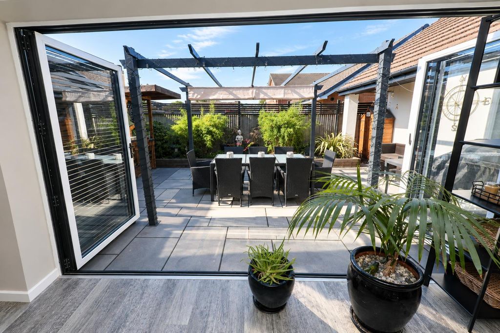 Property photo 3 of 60 Open Plan Living Dining Island Kitchen