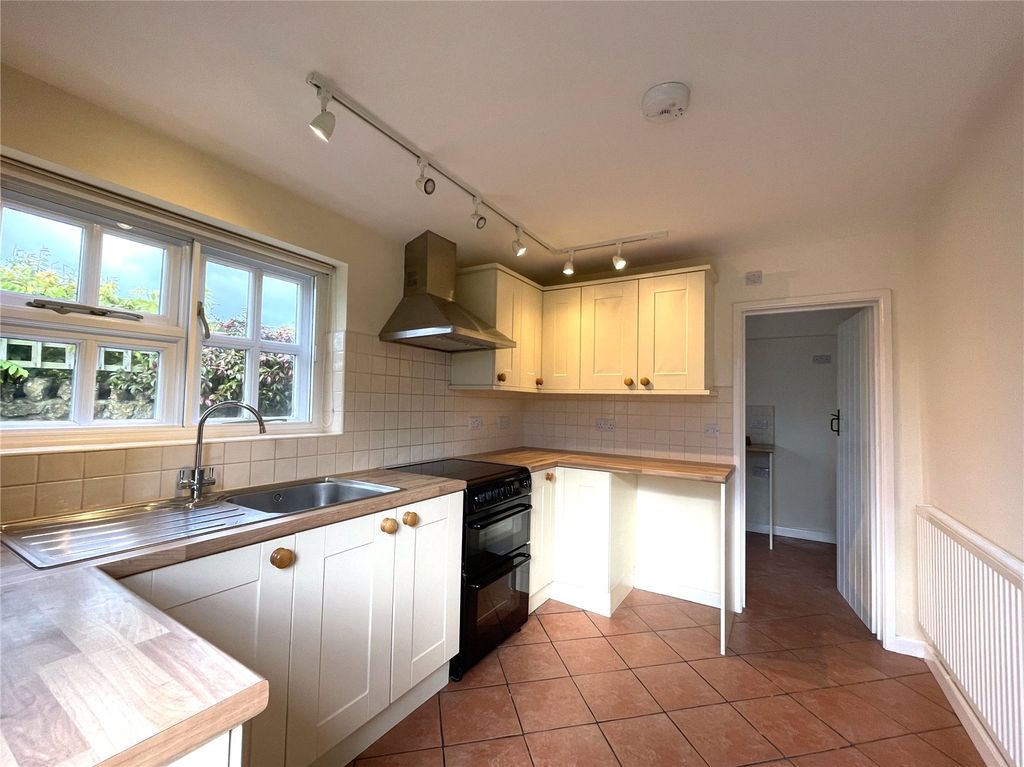 Property photo 2 of 11 Picture No. 05
