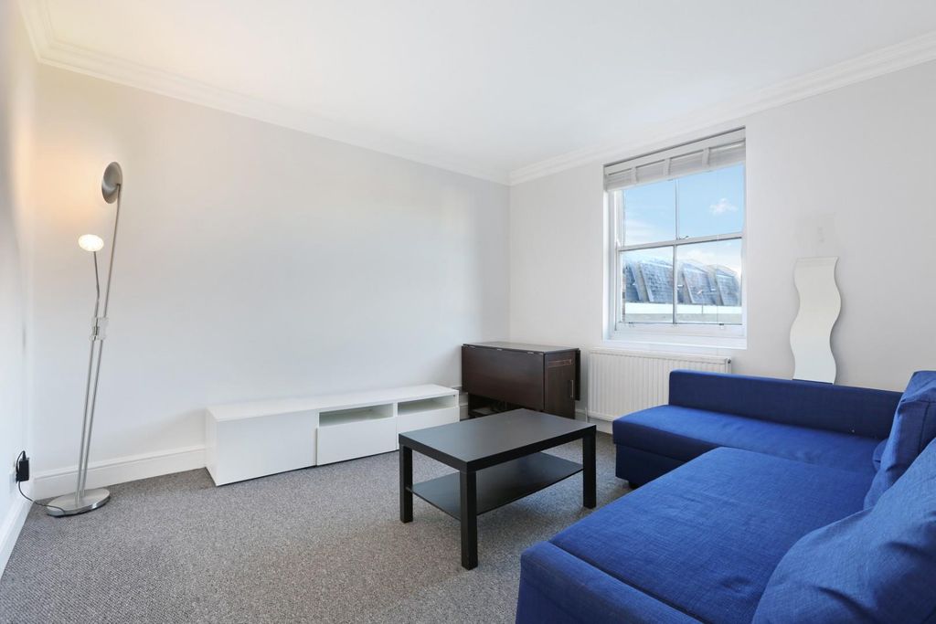 Property photo 2 of 8 Ach_7548.Jpg