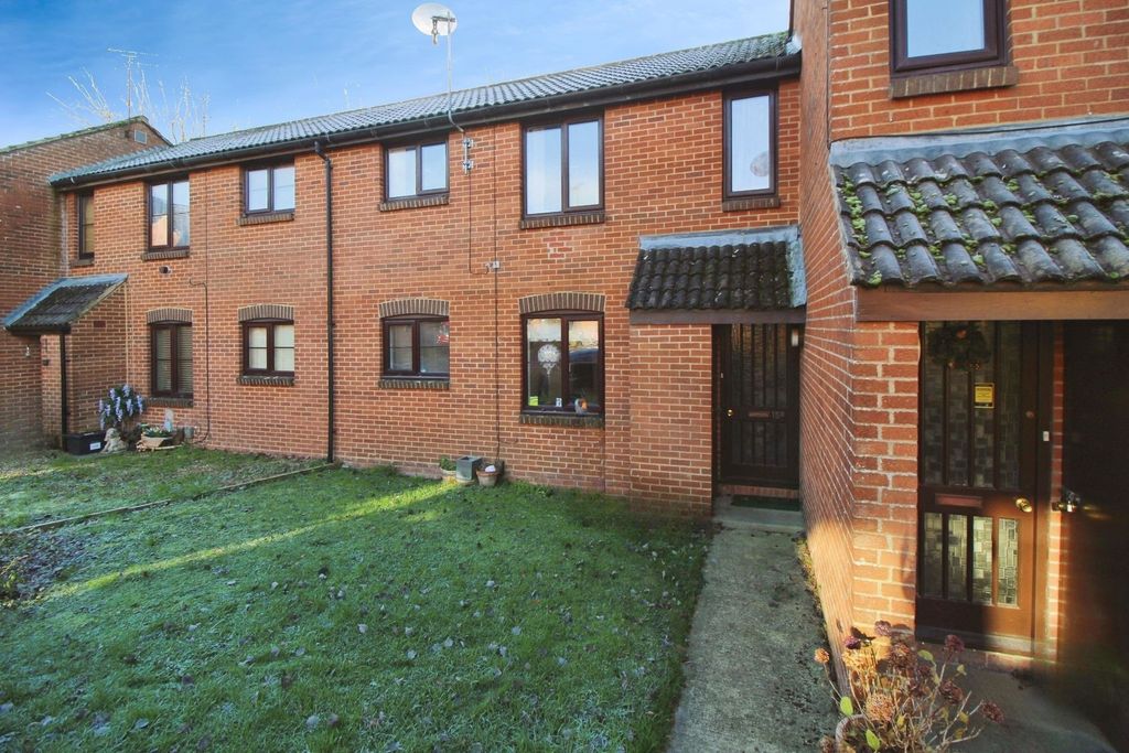 Property photo 1 of 9