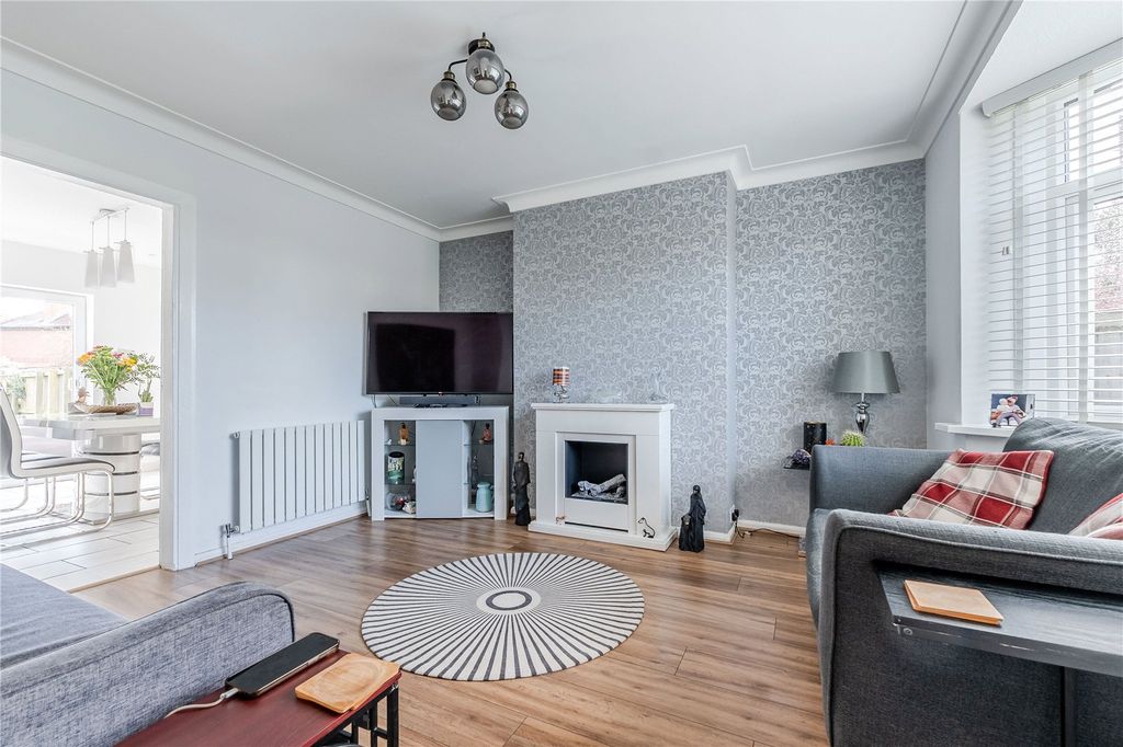 Property photo 3 of 19 Picture No. 10