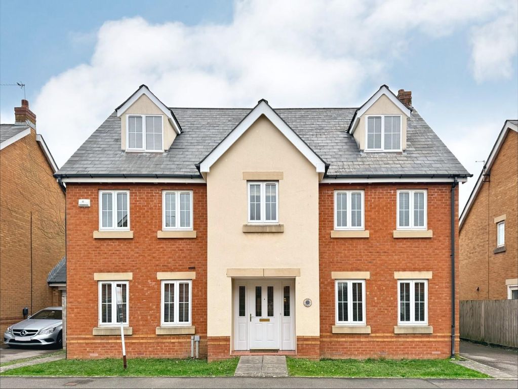 Property photo 1 of 35 Front