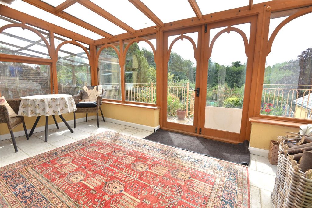 Property photo 3 of 19 Conservatory