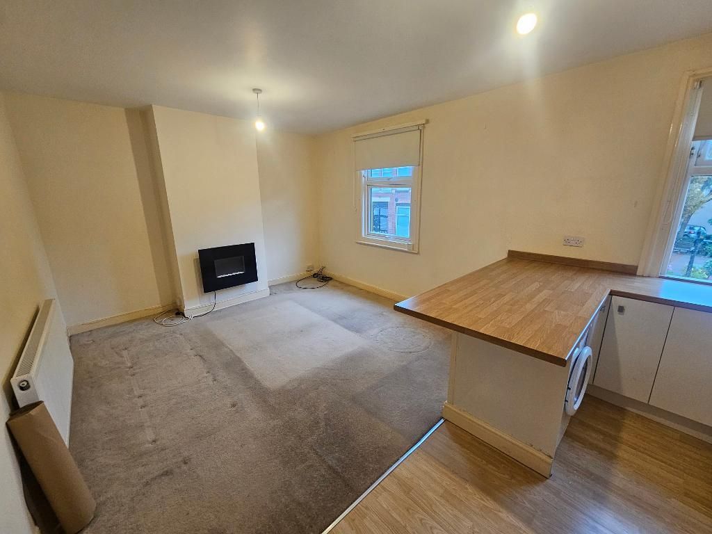 Property photo 2 of 6