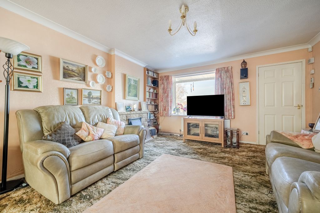 Property photo 3 of 17