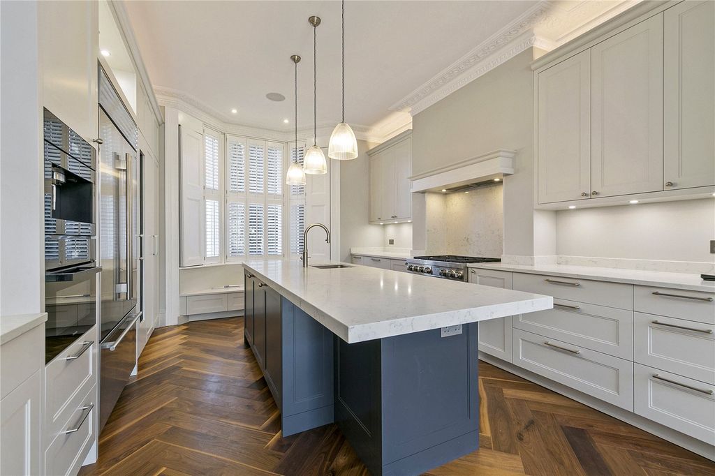 Property photo 2 of 28 Picture No. 05