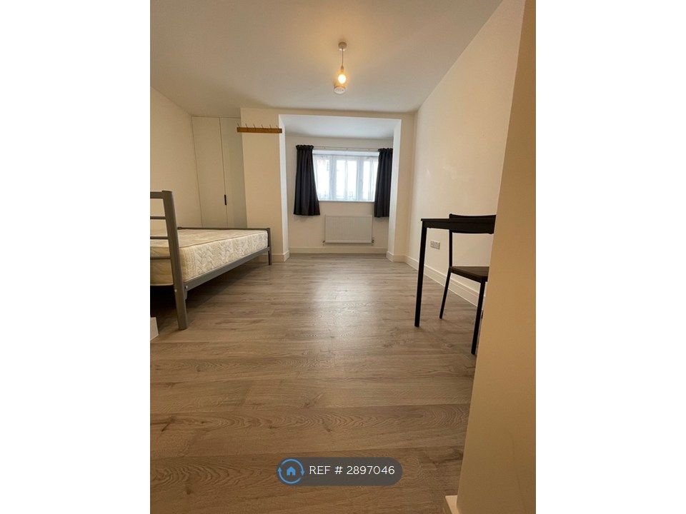 Property photo 1 of 3