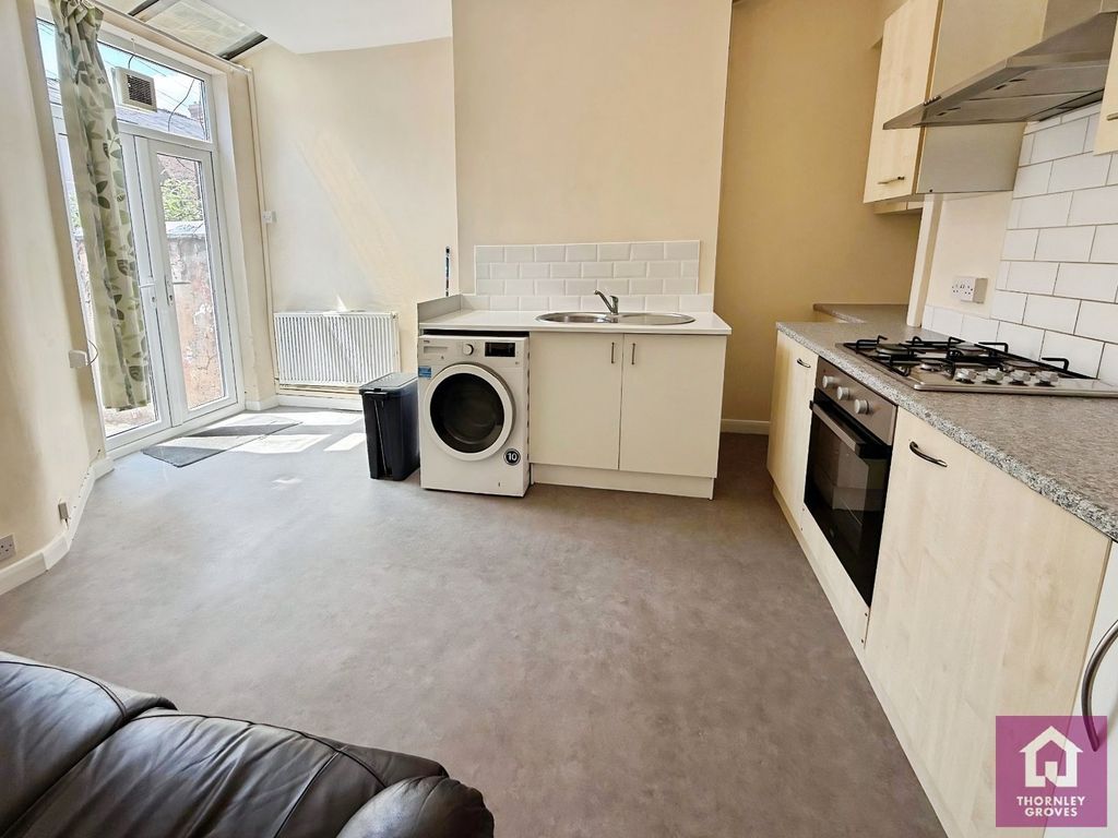 Property photo 3 of 18 Picture No. 02