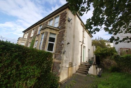 Property photo 1 of 6 7 Belviour Road Outs