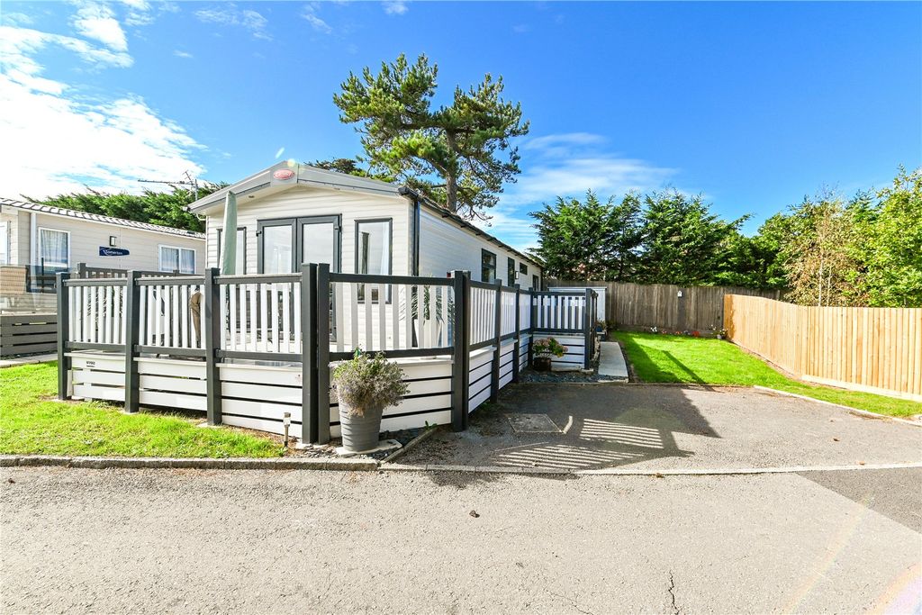 Property photo 1 of 15 Picture No. 02