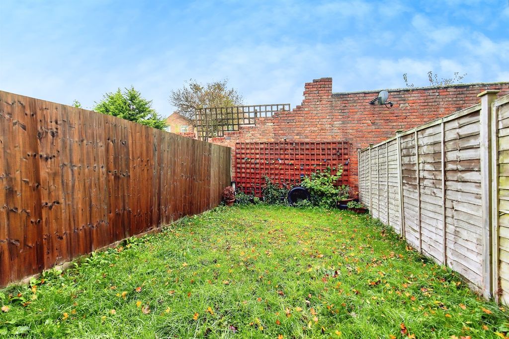 Property photo 3 of 4