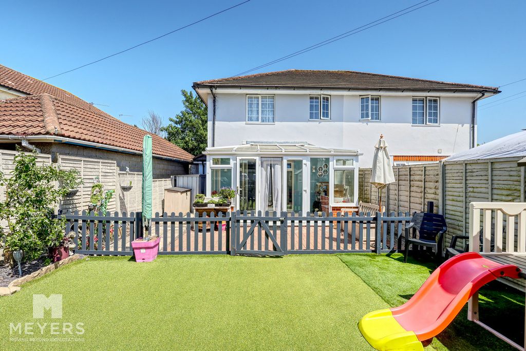 Property photo 1 of 28