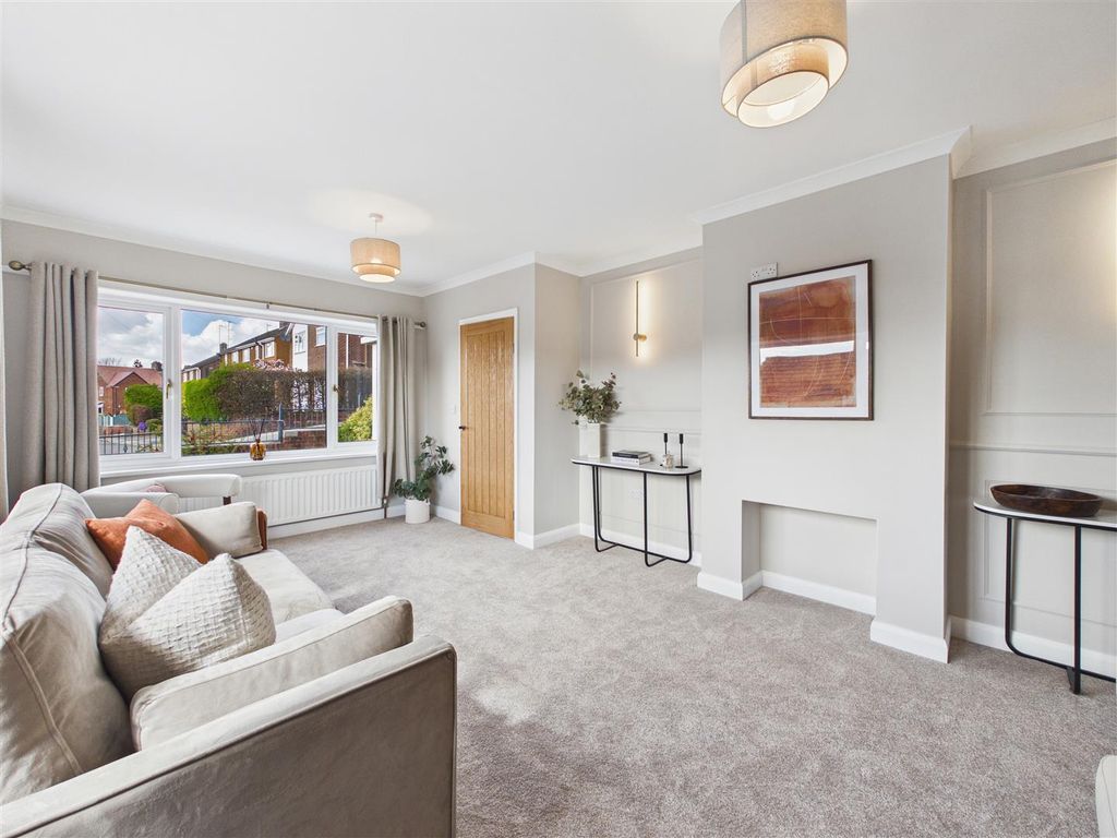 Property photo 2 of 26 Cam05476G0-Pr0174-Still010.Jpg