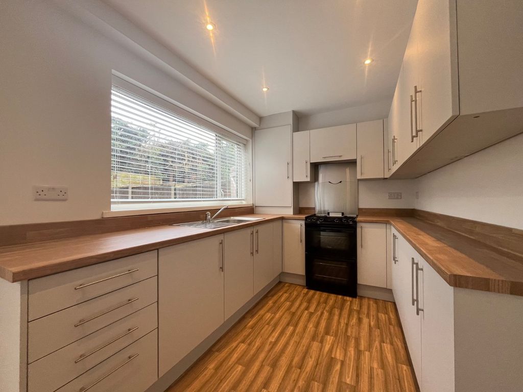 Property photo 2 of 10 Picture No. 15