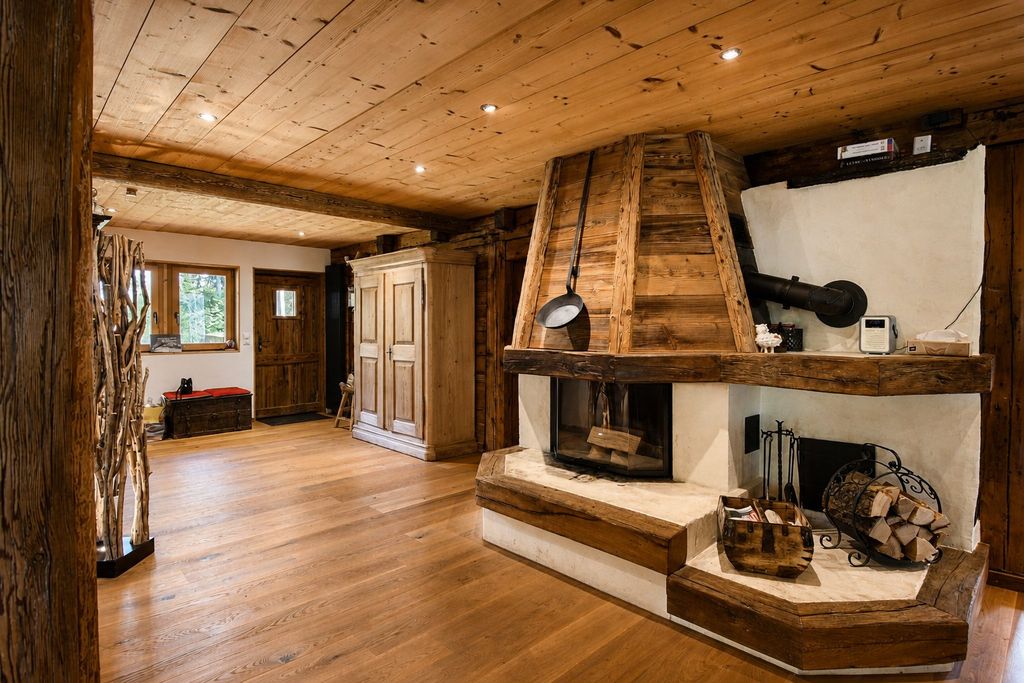 Property photo 3 of 13
