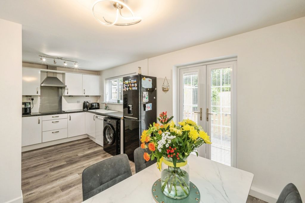 Property photo 2 of 14 Kitchen/Diner