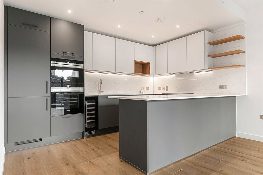 Property photo 3 of 36 Picture No. 03
