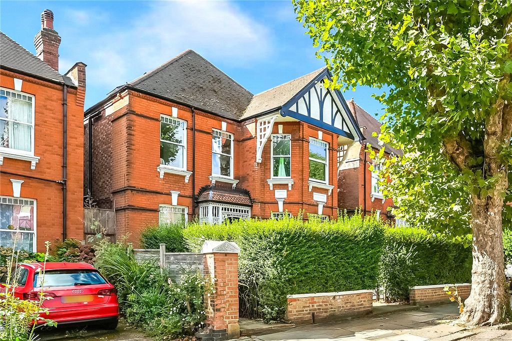 Property photo 1 of 17 Picture No. 23