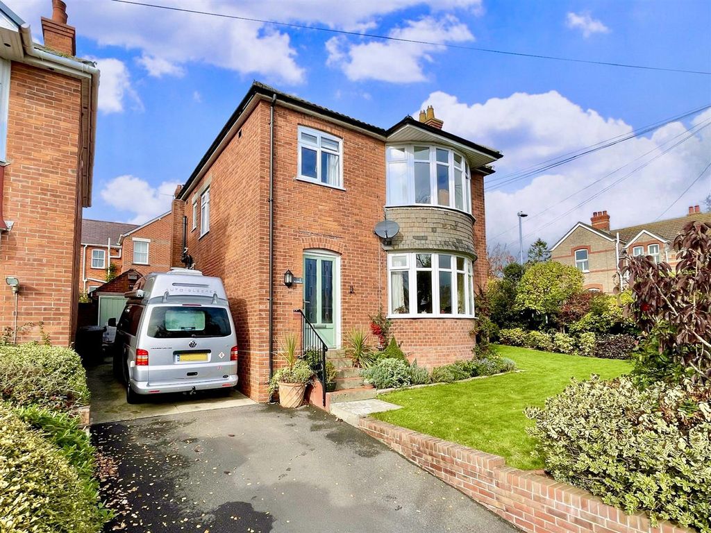 Property photo 1 of 28 Front External