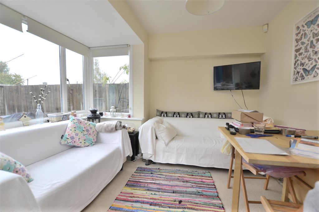 Property photo 2 of 5 Living Room