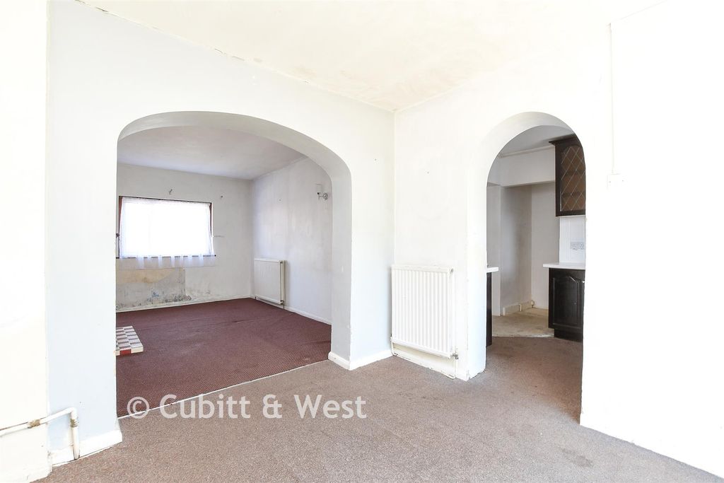 Property photo 1 of 15 Dining Area