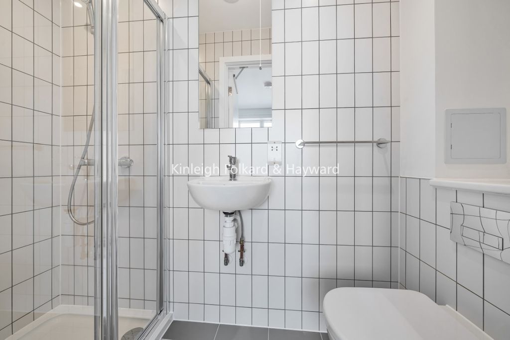 Property photo 3 of 21 93B84Eec-Fc98-4E8F-A