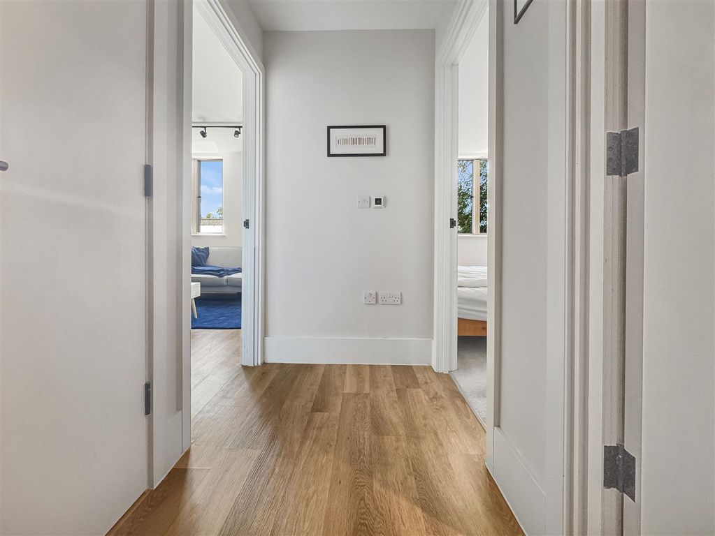 Property photo 3 of 12 Hallway