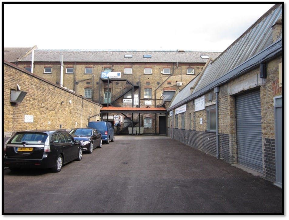 Property photo 1 of 13 Paramount Estate Watford.Jpg