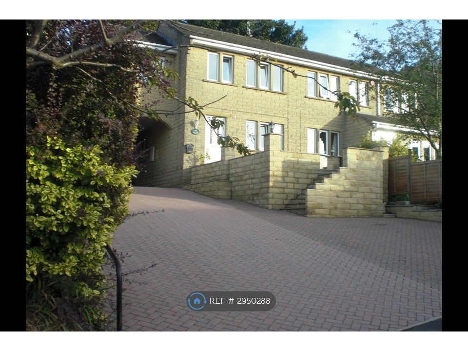 Property photo 1 of 11 Front Of Property With Parking