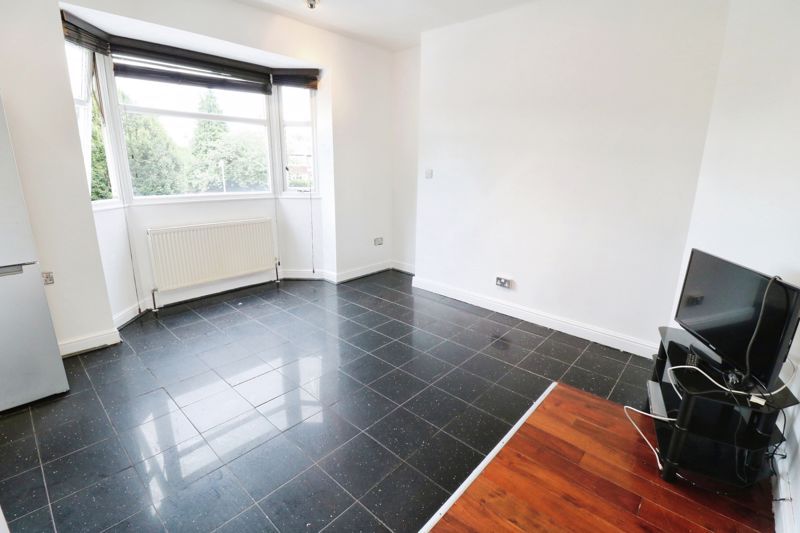 Property photo 3 of 5 Photo 5