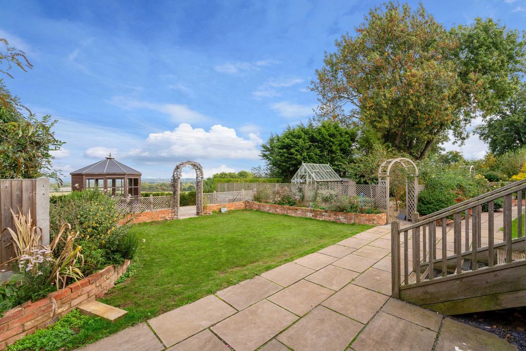 Property photo 3 of 29