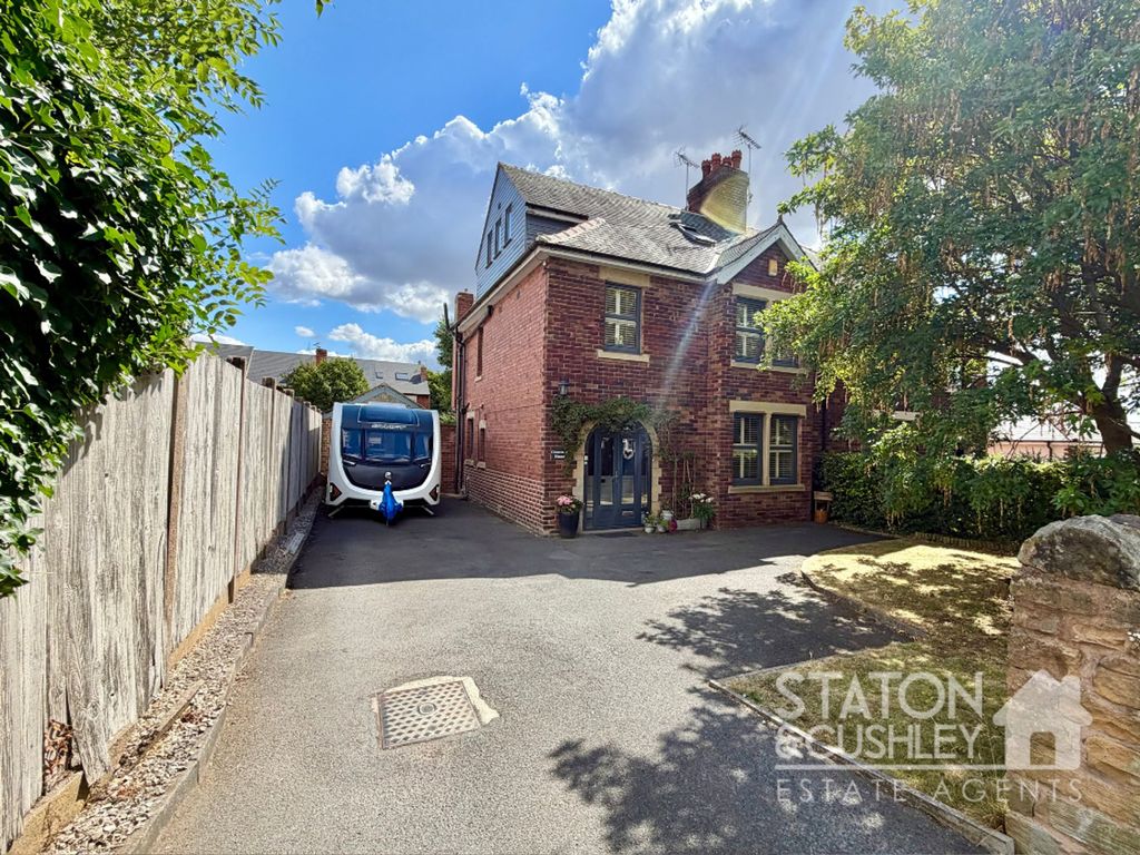 Property photo 1 of 36