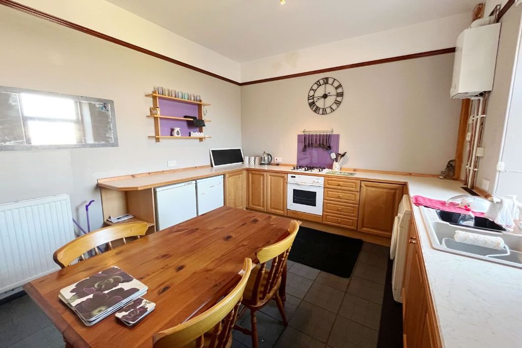 Additional image 9 of 2 bed maisonette for sale118, Queen Street, Peterhead AB421Ty AB42