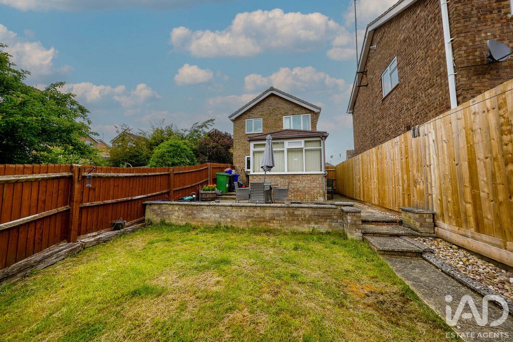Property photo 2 of 22