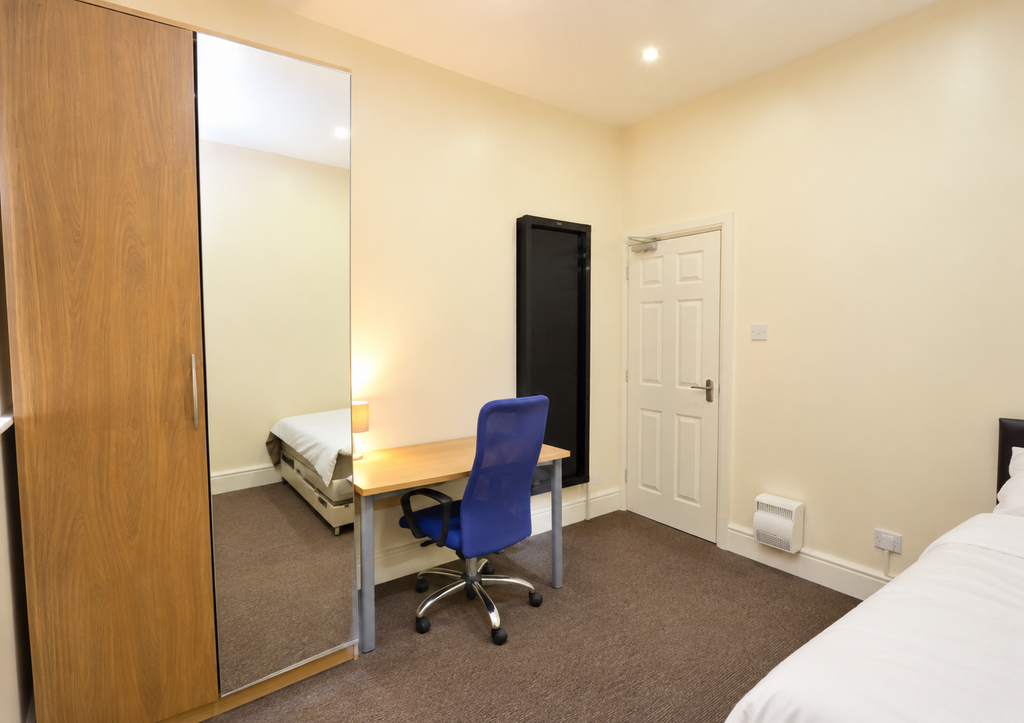 Property photo 3 of 11