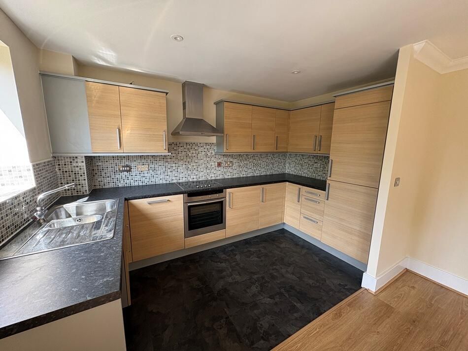 Property photo 2 of 13 Kitchen