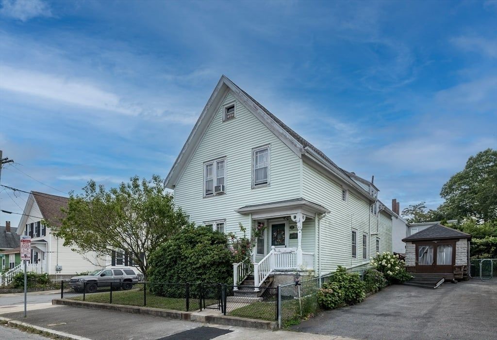Property photo 1 of 20