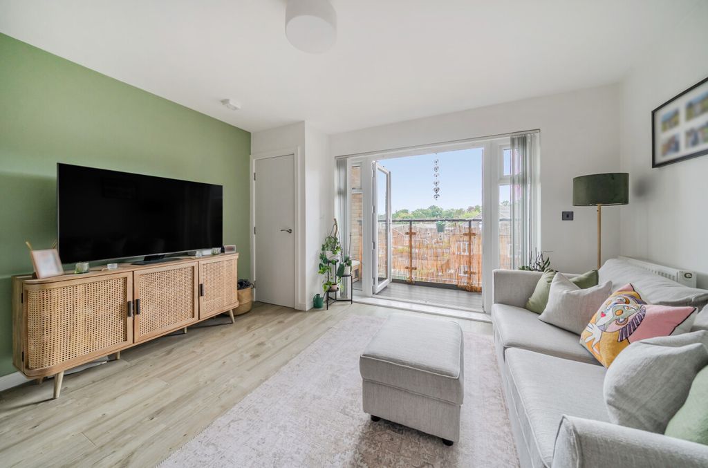 Property photo 2 of 15 1499210-1-6A6B591...