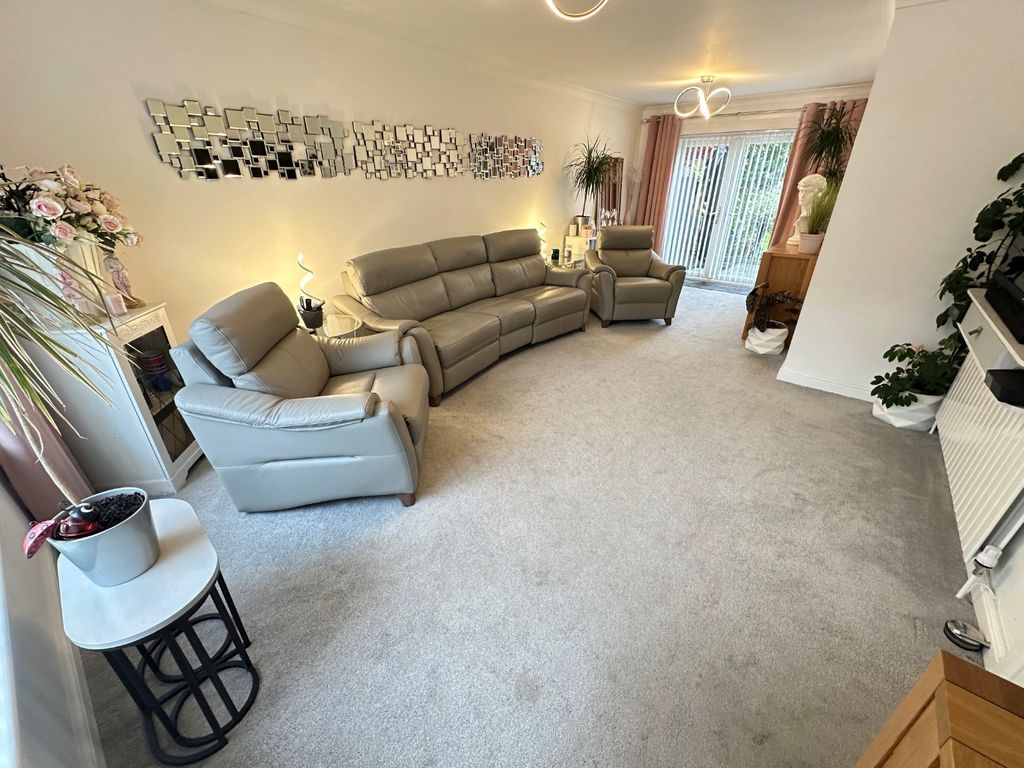 Property photo 3 of 26 4642272