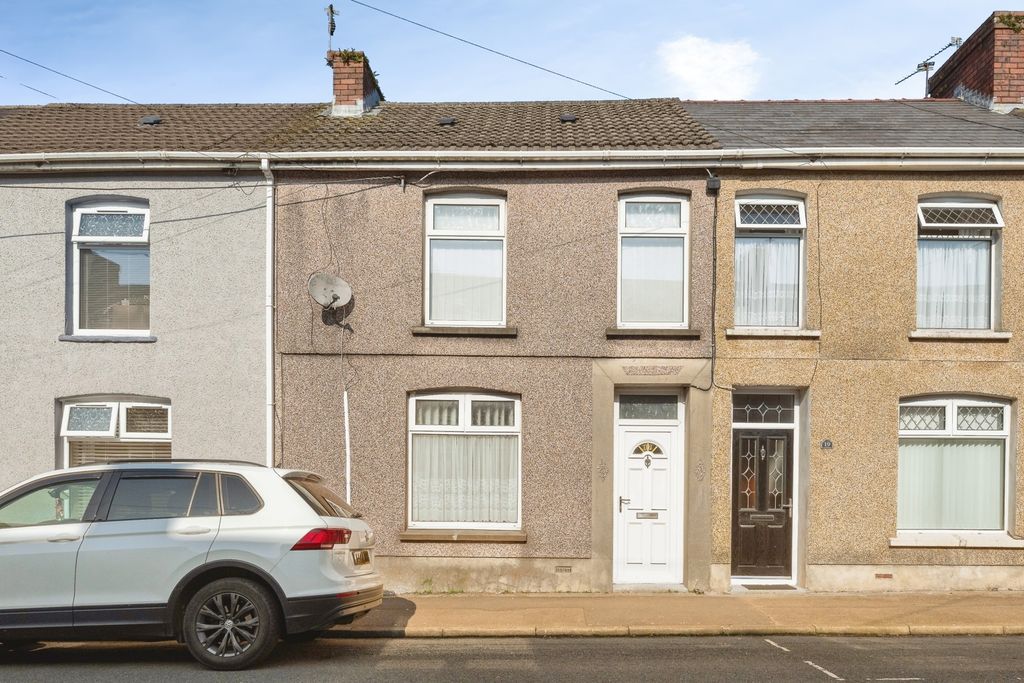 Property photo 1 of 19 Pbox-Img.Jpg
