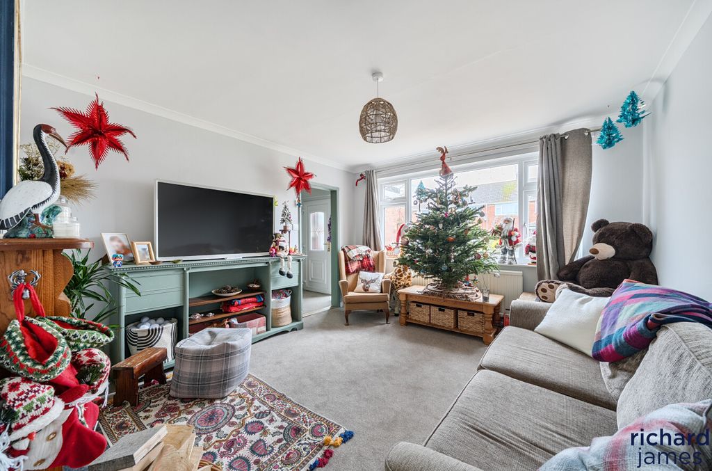 Property photo 3 of 13 207c1565Ff2E45E290937A2F810E55F8