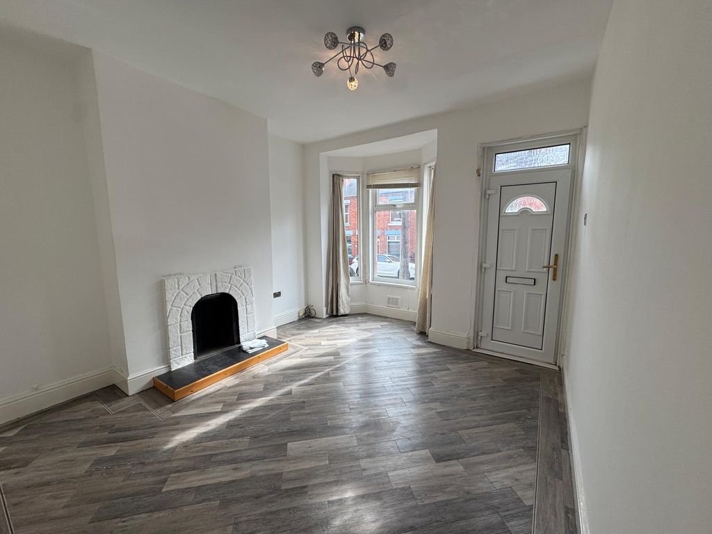 Property photo 3 of 13 Image