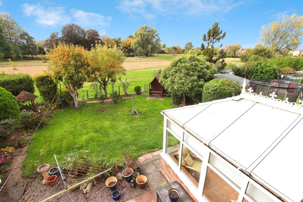 Property photo 1 of 22 Outside