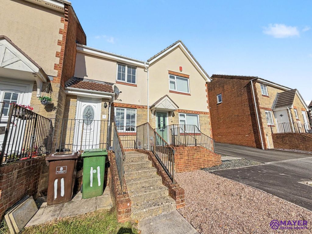 Property photo 2 of 12