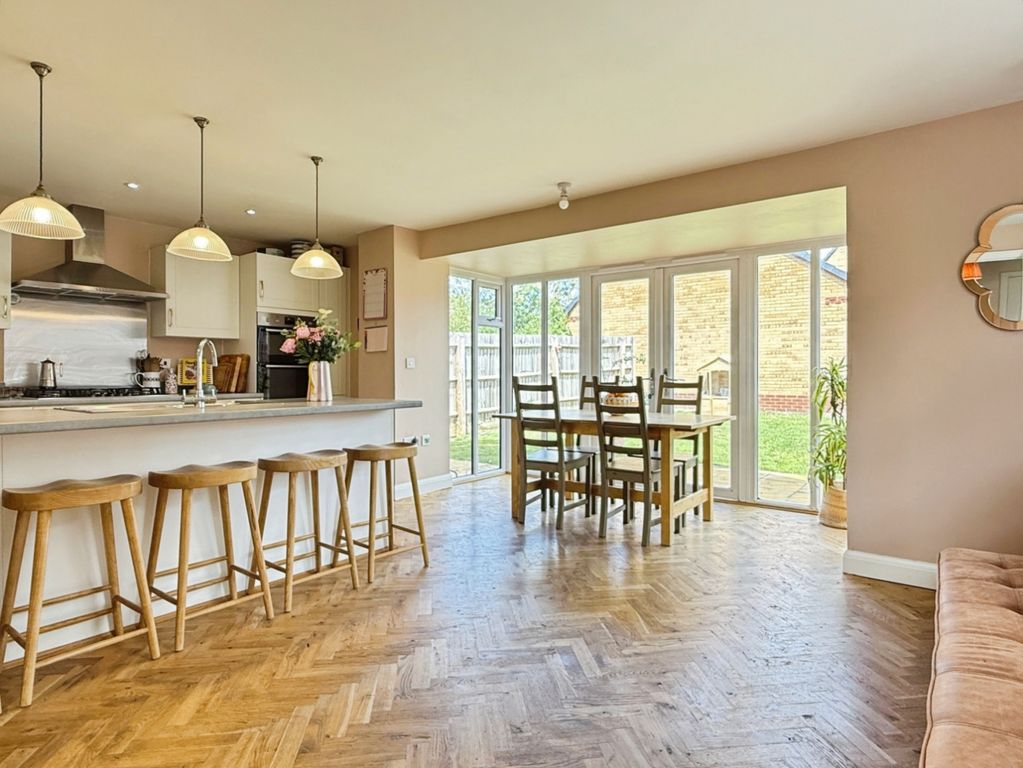 Property photo 3 of 29 Pbox-Img.Jpg