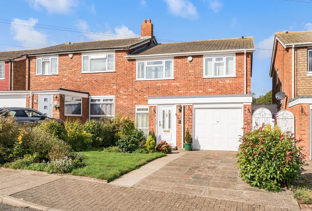 Property photo 1 of 11 1352568-1-68c8A08...