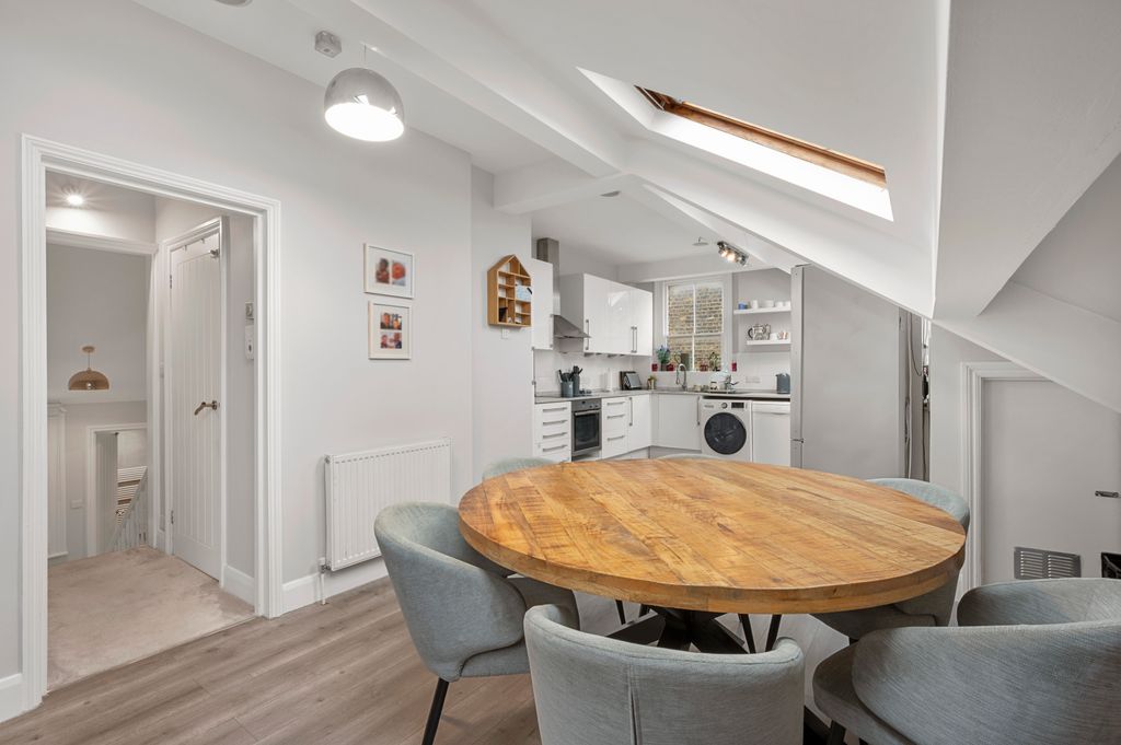 Property photo 3 of 15 Picture No. 18