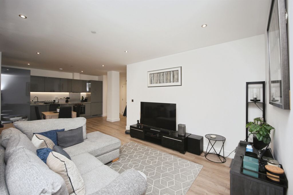 Property photo 2 of 16